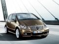 Igra Klasa Sedan Puzzle  online