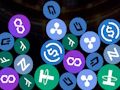 Igra Spoji Crypto 2048 Puzzle  online
