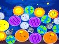 Igra Spojite sretne planete  online