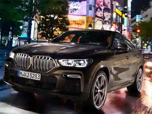 Igra BMW X6 M50I online
