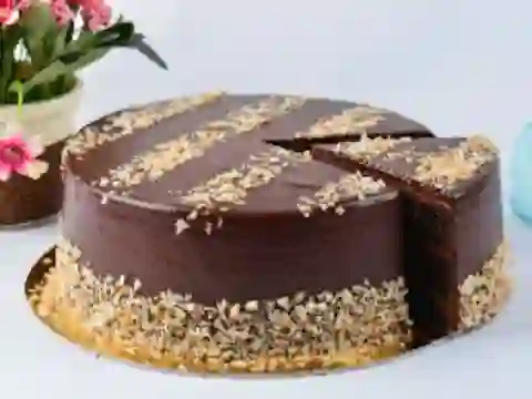 Igra Ferrero Rocher Cake Jigsaw online