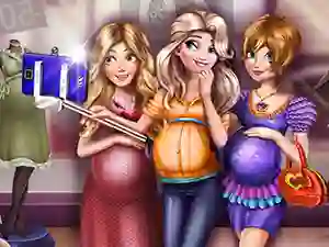 Igra Princesses Pregnant Selfie online