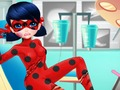 Igra Dječja ambulanta s točkama za superheroja  online