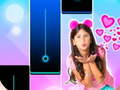 Igra Maria Clara i JP Piano Game Tiles  online